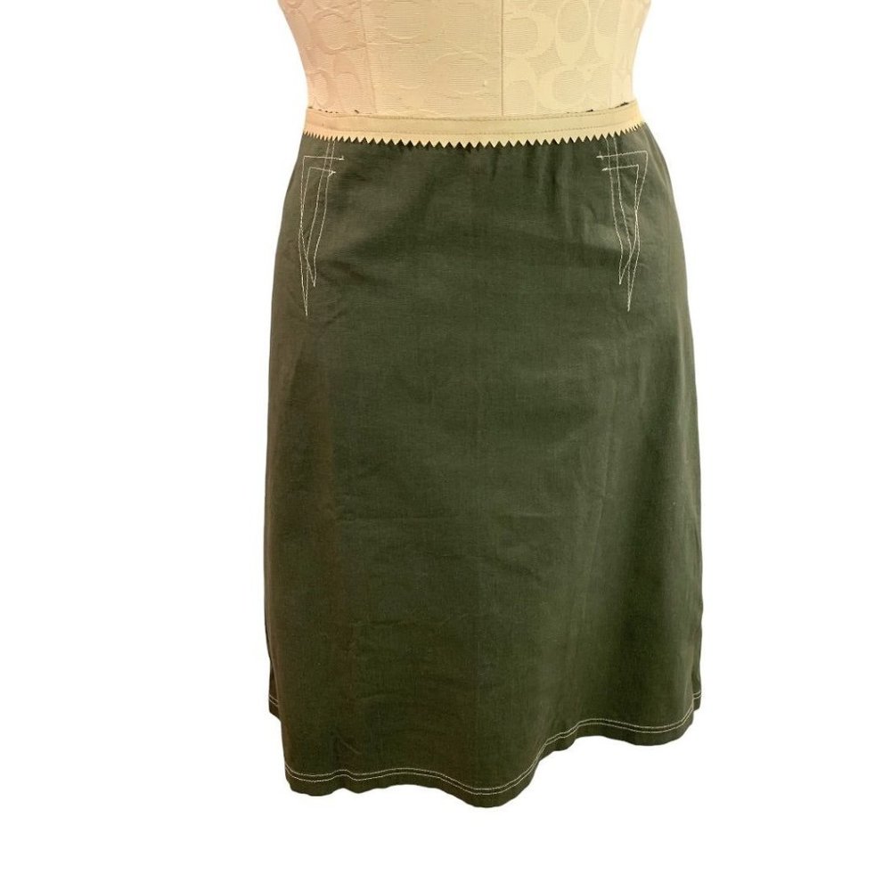 Size 6 easel dean & dimonda Army Green Knee Length Skirt Made in USA